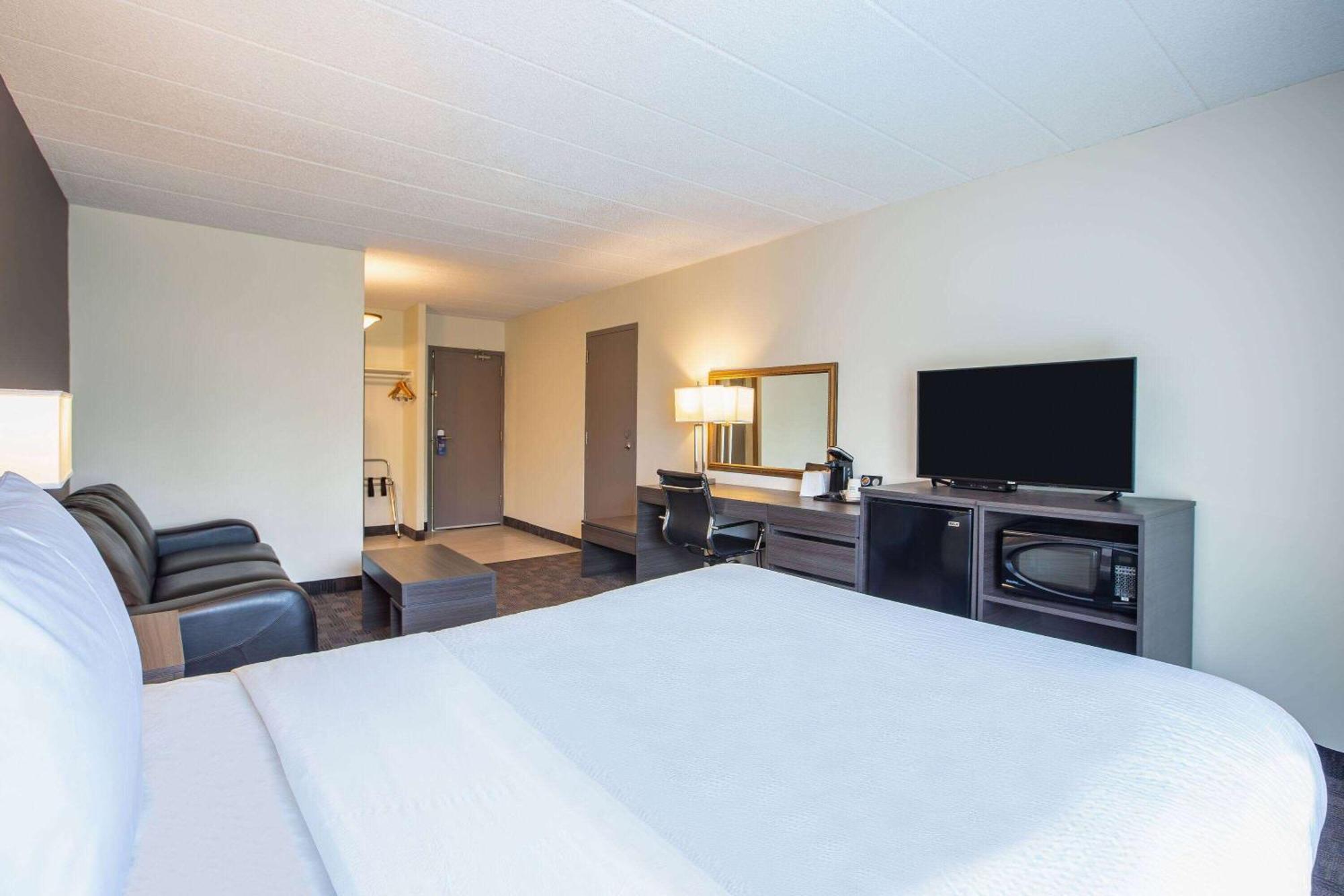 Days Inn By Wyndham Sudbury & Conference Centre Eksteriør billede